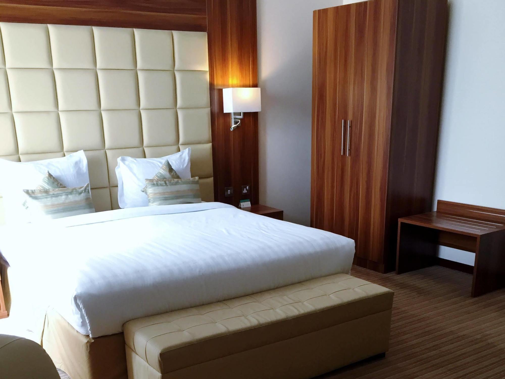 Golden Ocean Hotel Doha Exterior foto